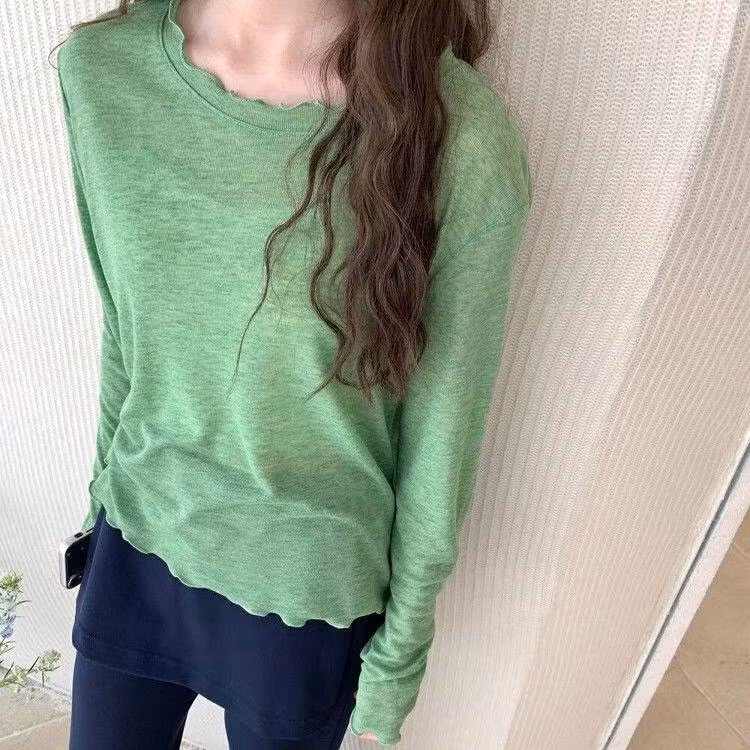 Slim-Fit Ruffled-Neck Lightweight Top - ryffhq